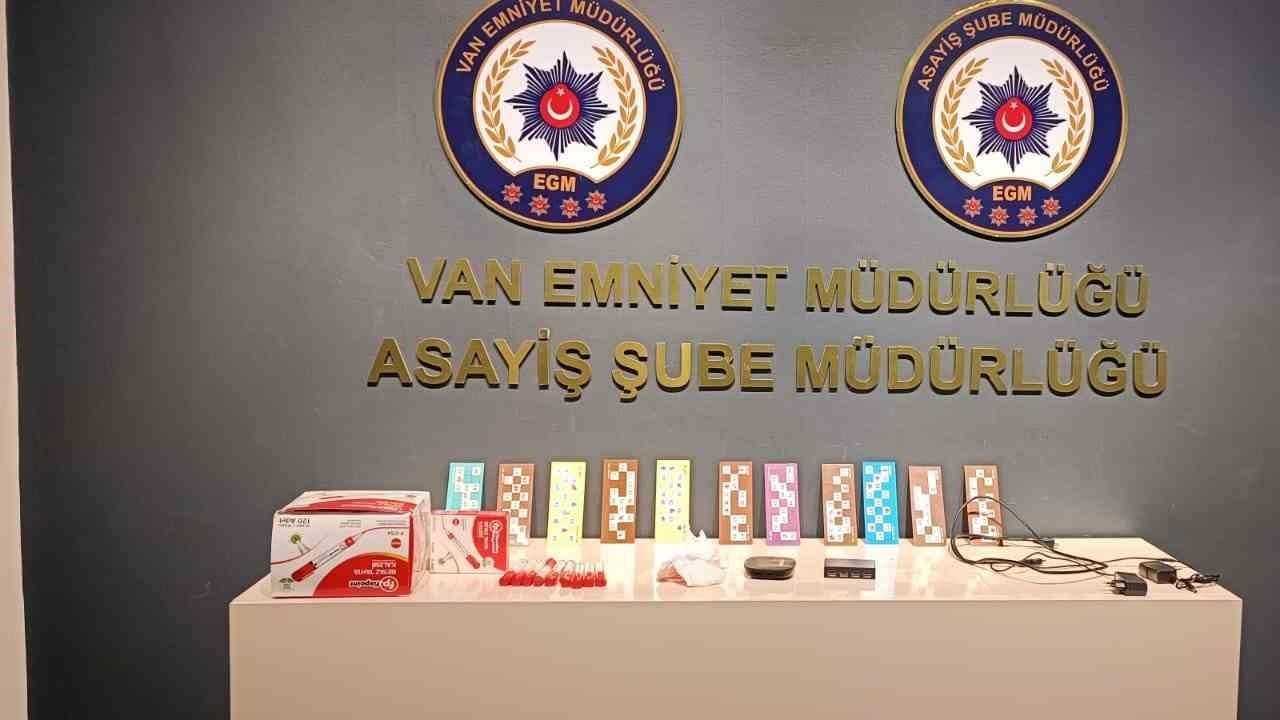 Van’da değişik suçlardan 32 kişi tutuklandı