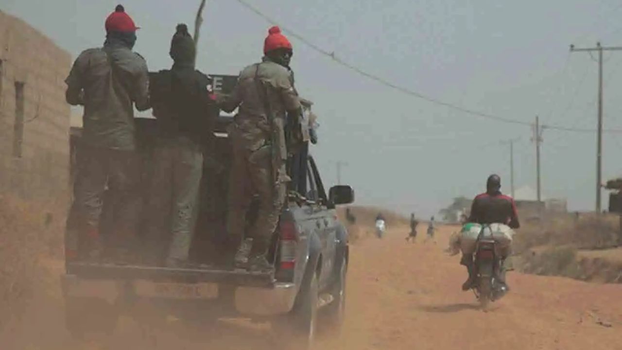 Nijerya'da silahlı grup 29 kişiyi kaçırdı