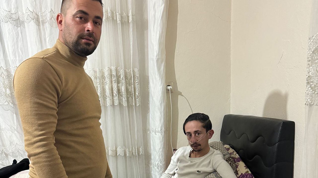 Şırnak'ta epilepsi hastası genç, kumbarasını Gazze'ye bağışladı
