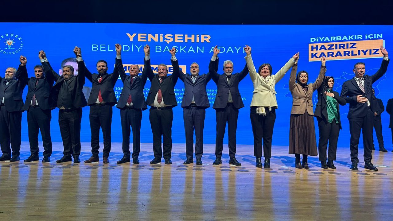 AK Parti Diyarbakır İlçe Belediye Başkan Adaylarını tanıttı