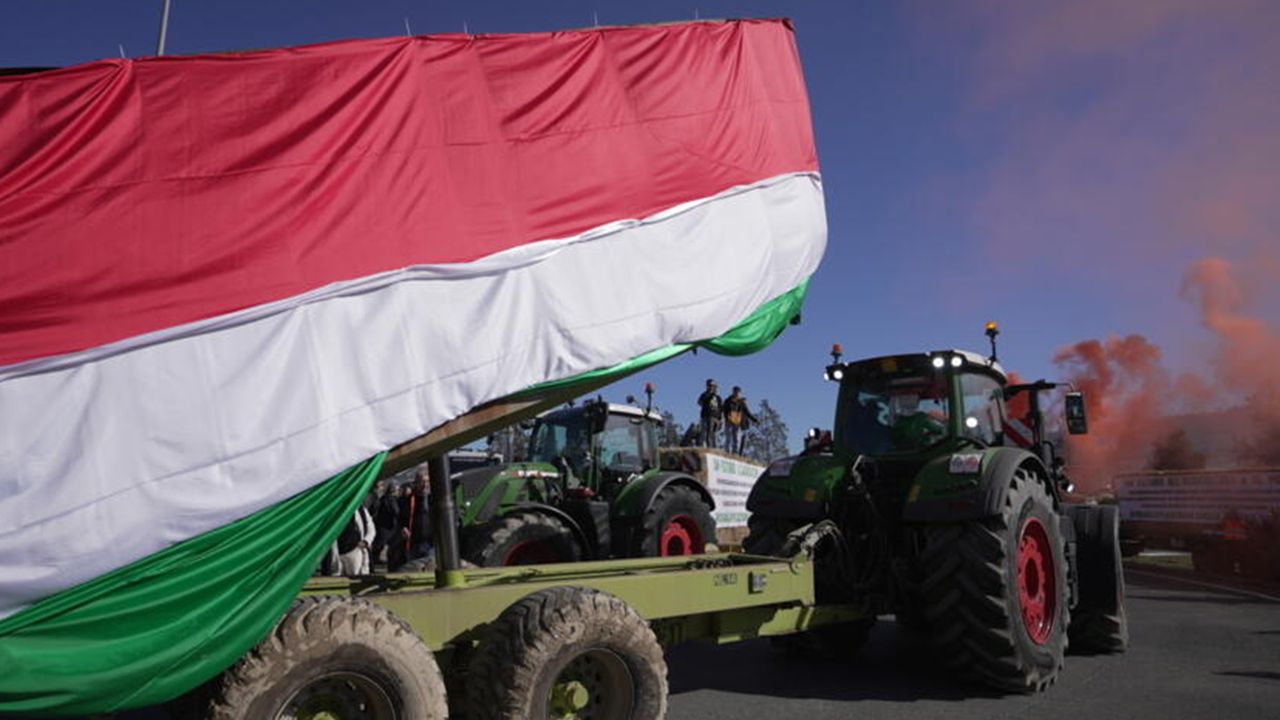 İtalya'da çiftçiler AB'nin tarım politikalarını protesto etti