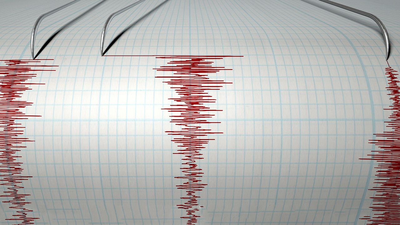 Menderes Açıklarında 3,7 Büyüklüğünde Deprem