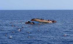 Akdeniz'de göçmen teknesi alabora oldu: 5 can kaybı
