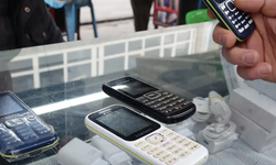Deprem bölgelerinde tuşlu telefonlara rağbet artıyor