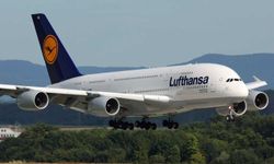 Almanya'da bir hava yolu şirketi çalışanları yine greve gitti