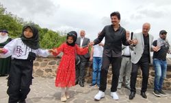 Ekin Diyarbakır için Özel Şarkısını On Gözlü Köprü'de Tanıttı