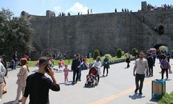 Diyarbakır’ın Tarihi Zenginlikleri Yine Ziyaretçi Akınına Uğradı