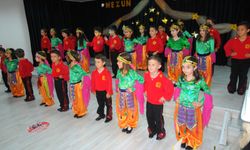 Diyarbakır minik öğrencilerin muhteşem yıl sonu etkinliği