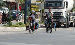 Seyahat tutkunu çift, bisikletle 3 bin kilometre yol yaptı