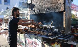 Erzurum'un tescilli cağ kebabı Diyarbakır'da!