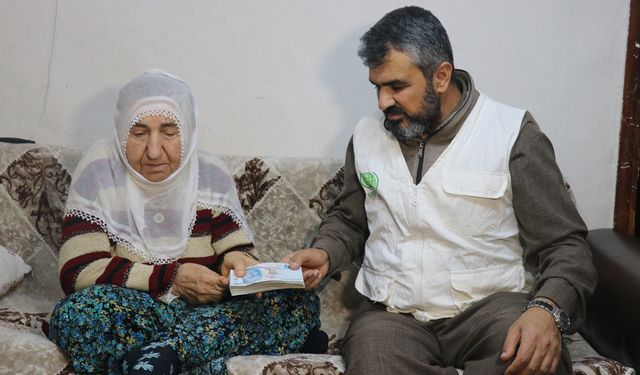 2 aylık emekli maaşını Gazze için bağışladı