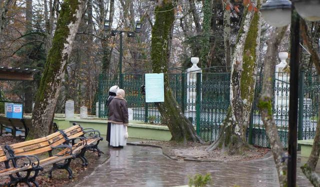 Ormanın içindeki türbenin hikayesi: Buraya gelen aç kalmıyor