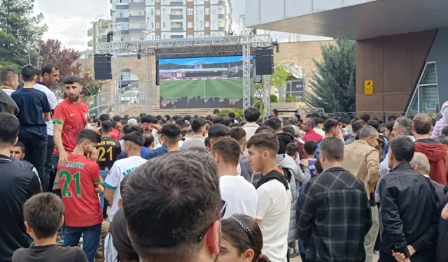 Diyarbakırlılar, Amedspor'a destek için meydanlarda