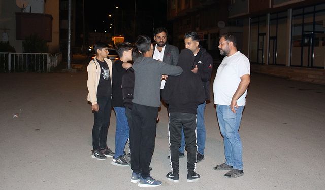 Çocuk kaçırma girişimi iddiası nedeni ile Ağrı'da bir mahalle sakinleri tedirgin