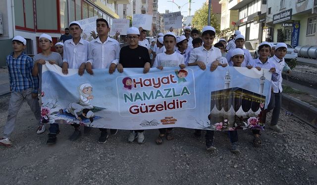 Dicle’de ‘Hayat Namazla Güzeldir’ Etkinliği