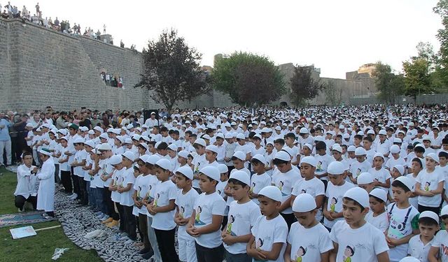 "Hayat Namazla Güzeldir" etkinliğinin final programı Diyarbakır'da yapılacak