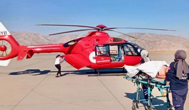 26 yaşındaki hasta ambulans helikopterle Diyarbakır'a getirildi