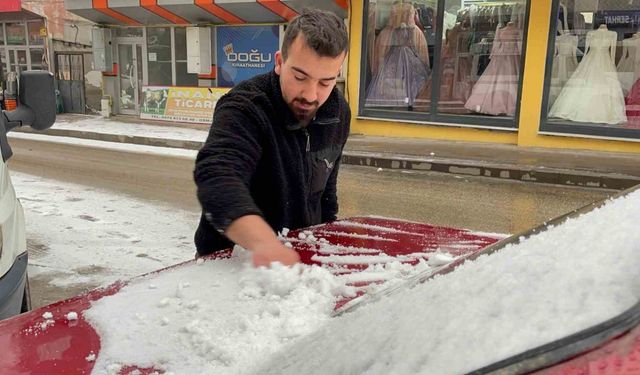 Sarıkamış beyaz gelinliğini giydi