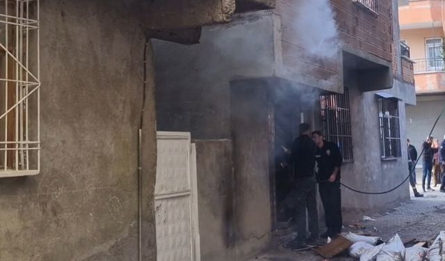 Diyarbakır'da odunluktaki yangına ilk müdahale polislerden