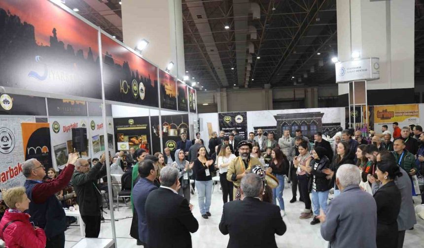 DTSO ve DTB, ziyaretçilerini İzmir'de ilgiyle ağırladı