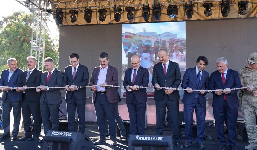 Batman üniversitesi Hasankeyf bağ bozumu ve gastronomi festivaline stantla katılım sağladı