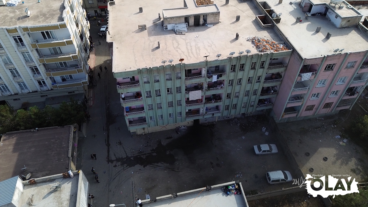 Diyarbakır Bismil'de 4 Katlı Apartmanda Yangın, 1 Yaralı (2)