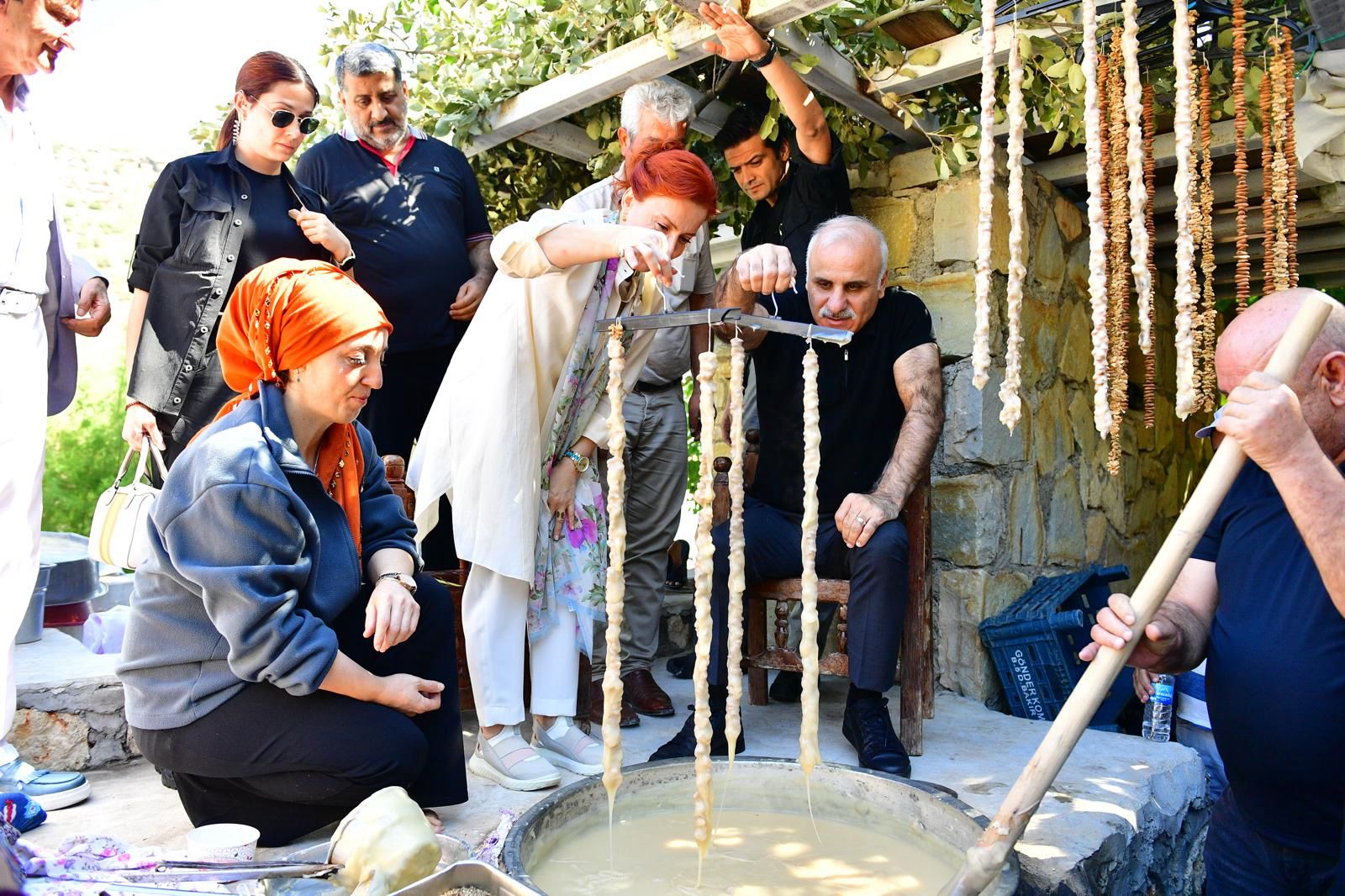 Diyarbakır'da Geleneksel Bağ Bozumu Etkinliği! (6)