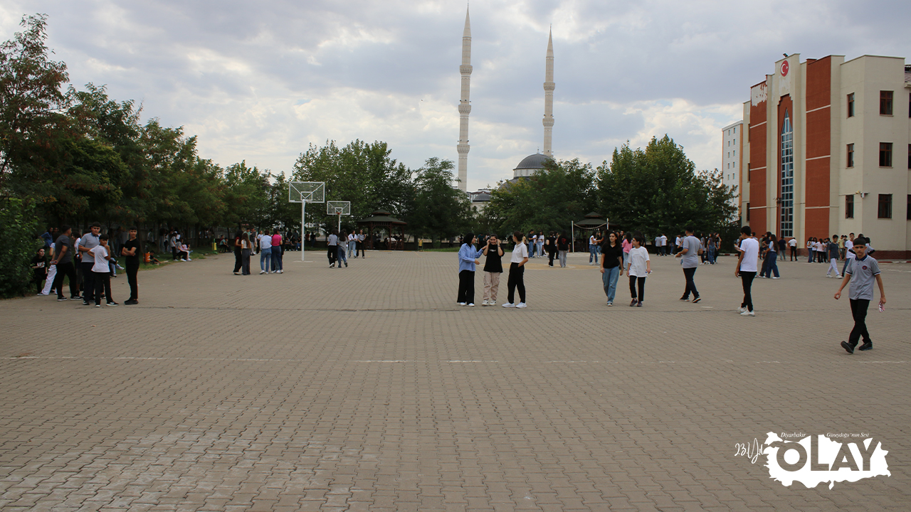 Diyarbakır'da Yeni Eğitim Yılı Coşkuyla Başladı (1)