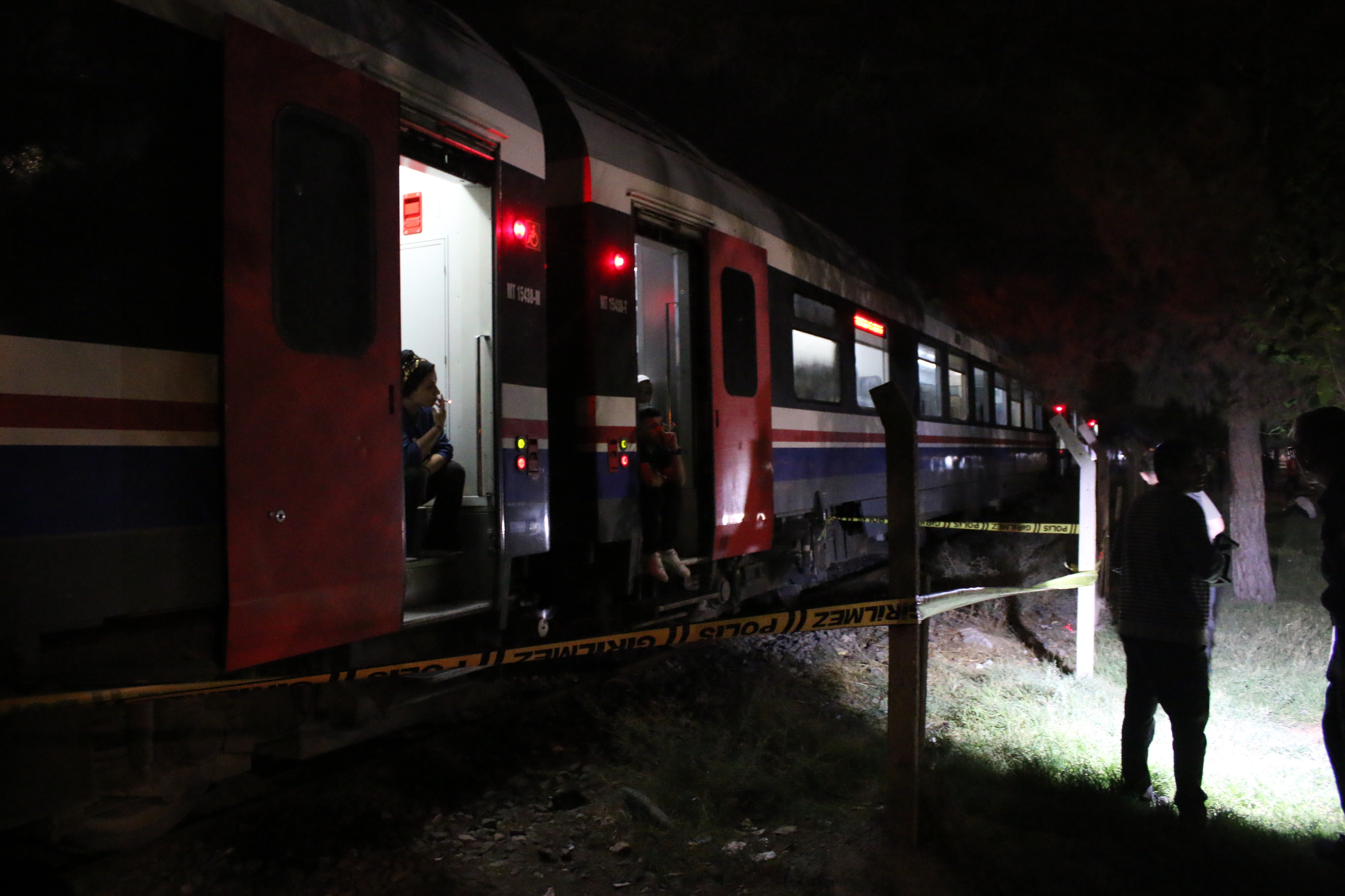 Diyarbakır Bismil'de Tren, 15 Yaşındaki Çocuğa Çarptı! (6)